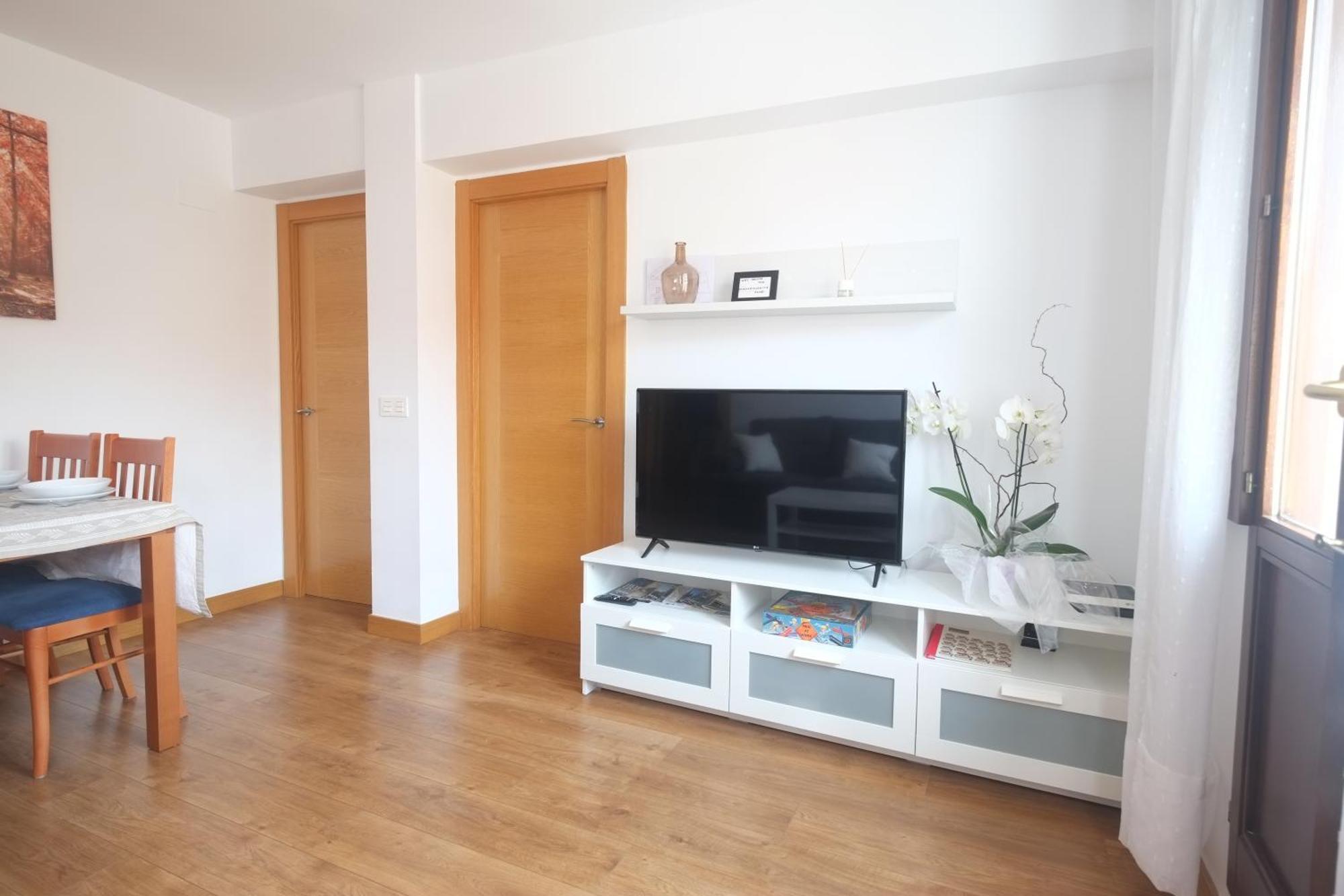 Entre Castillo Y Catedral Vut 09587 Apartment *